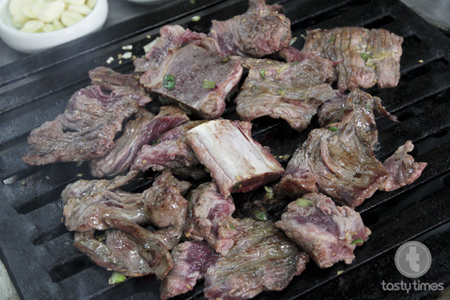 [tasty times] 간장양념 입은 살살녹는 갈비 전문점 신촌 연남서서먹는갈비