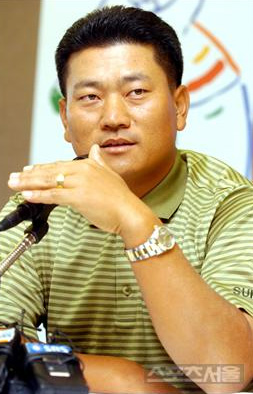 탱크 최경주, SK텔레콤과 메인 스폰서 계약 체결