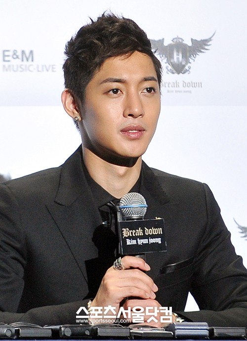 [클릭뮤직스타] 김현중, 장우혁과 맞대결서 또 승리…3주 연속 1위