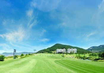 엑스골프 태안비치 36홀+숙박, 23만원 패키지