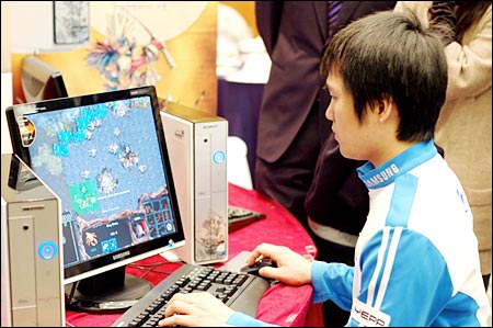 삼성전자, e스포츠 전용 PC 출시