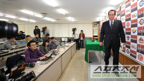 [포토] 신상우 KBO 총재 기자회견