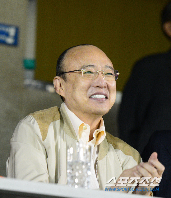 [포토] 한화 김승연 회장 '우리가 역전 시켰어요'