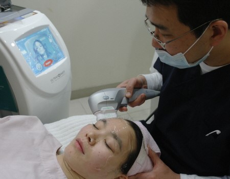청담 메자닌의원, 울트라포머2 뉴화이트버전으로 “청담동리프팅” 선도