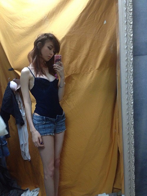진짜사나이 여군특집2, 이다희 탈의실 속옷 셀카 브라톱+핫팬츠 미친 몸매
