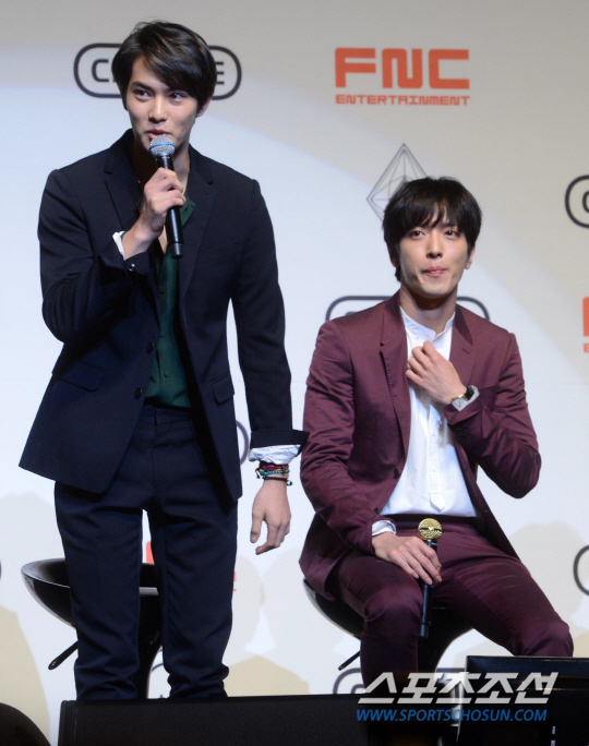 [포토] 씨앤블루 이종현, 드디어 돌아왔습니다!