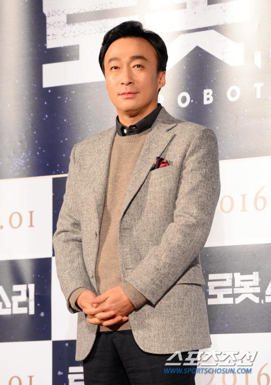 [포토] 이성민 또 한 번의 감동 기대하세요