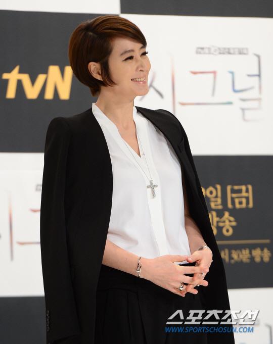 [포토] 김혜수 화끈한 액션 연기를 기대하세요