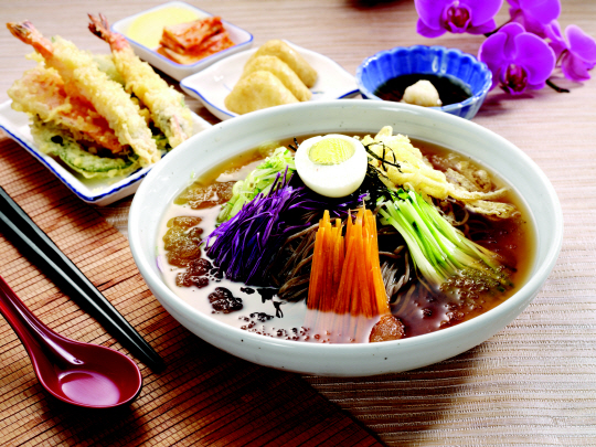 시원한 여름 별미, 메밀국수 맛집 송