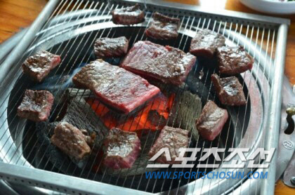 몸·맘·입 힐링 피서지...풍광 좋은 포천이동갈비 맛집 ‘바위섬가든’