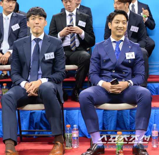 [포토] 양홍석-허훈, 나란히 KT의 품에?