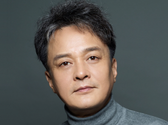 성추행 미투→사망…조민기, 충격의 18일