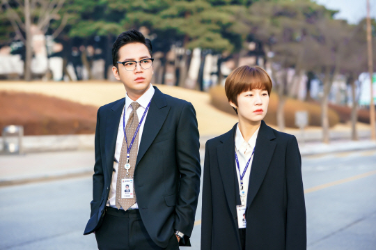 [SC현장] 슈츠 신경 쓸 여유없어..스위치 장근석X한예리 2막 자신감(종합)
