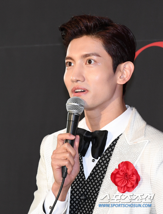 [포토] 창민 팬들과 함께하는 즐거운 콘서트