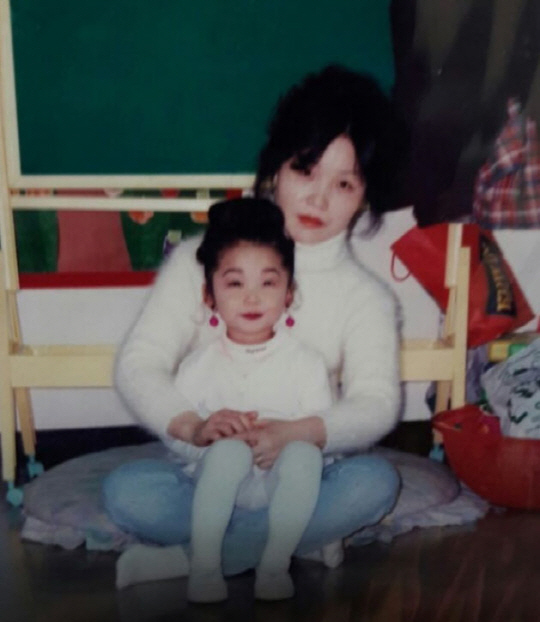 나보다 더 나같은 에이핑크 은지 붕어빵 母 사진 공개