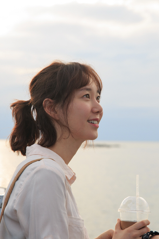 원더풀 고스트 이유영, 러블리X생활력 만렙 김영광 약혼녀役