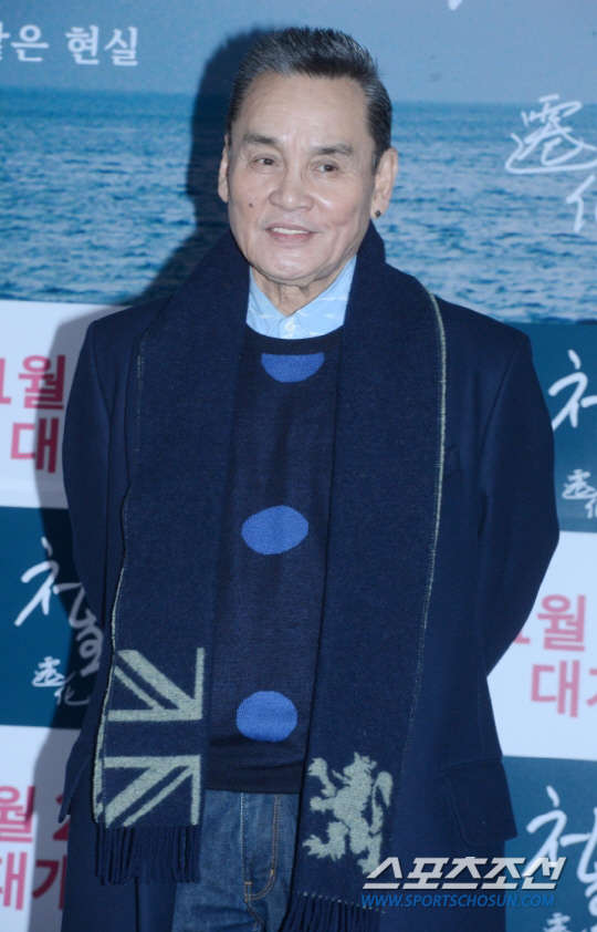 배우 겸 디자이너 하용수, 간암 투병 중 병원에서 치료