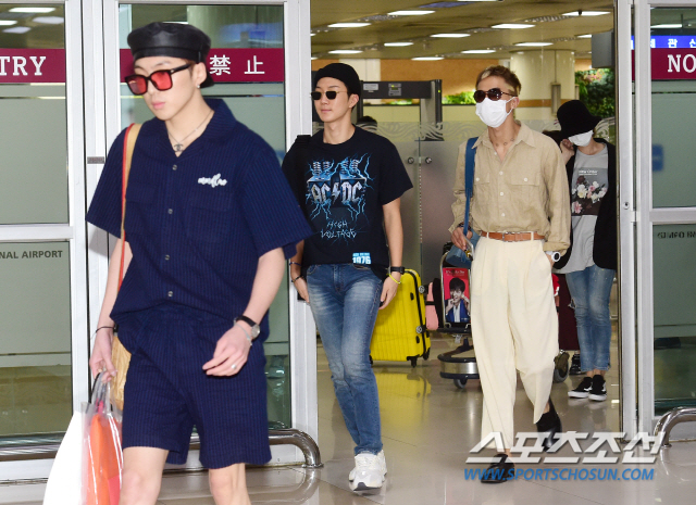[포토] 위너, 일본 투어 마치고 입국