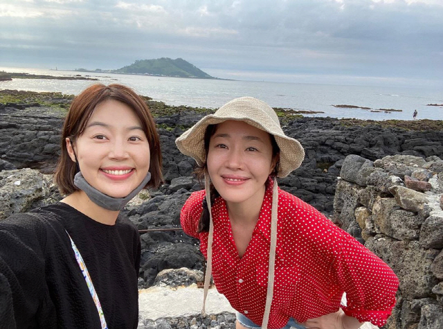 엄지원X한지혜, 제주도 힐링 여행 친구가 있는 건 참 감사한 일