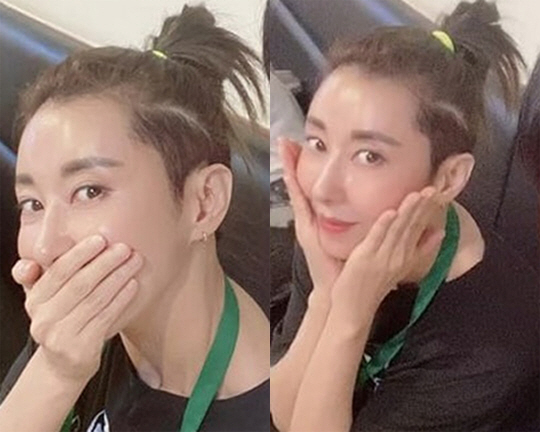 김완선, 옆머리 민 파격 헤어스타일…50대 믿기지 않는 스타일