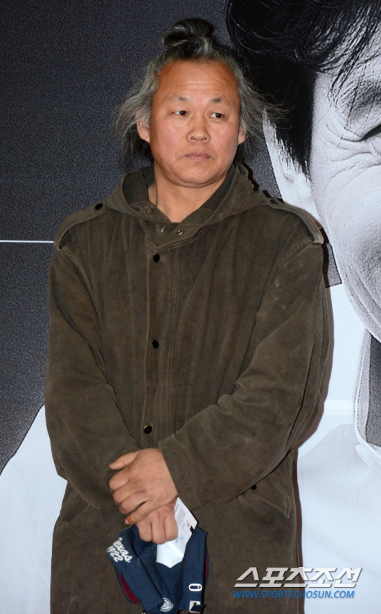 [공식] 김기덕필름 측 김기덕 감독 라트비아서 사망, 장례 일정은 추후에 결정