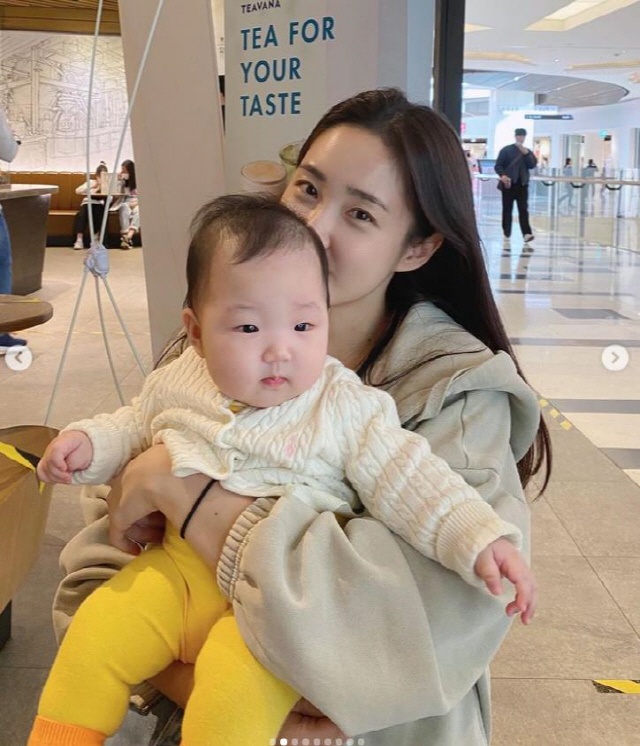 사업가♥ 최희, 6개월 딸 성장속도 엄청나..벌써 엄마 만한 아기 아가들 빨리 자라