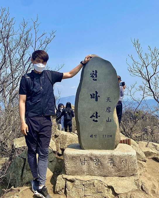 이지훈, ♥예비신부가 찍어줬나…애교 넘치는 미소