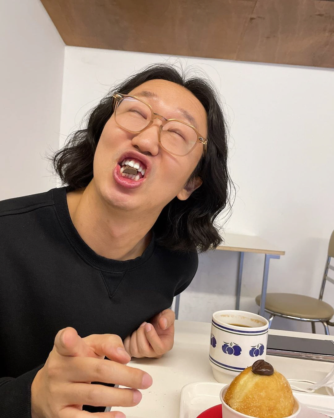 김경진, ♥전수민 기겁하며 도망갔다더니...로맨틱하게 초콜릿 먹기. 드루와