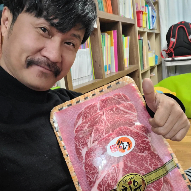 이주노, 팝핀현준에 받은 설 선물 한우 자랑...잘 먹을께
