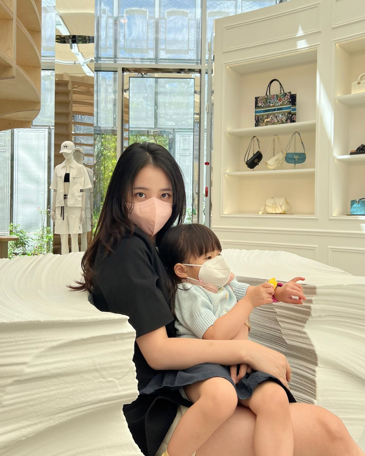 선우은숙 며느리 최선정, 워킹맘 일상에 지쳤나 마스크 다 젖게 눈물 뚝뚝 흘려