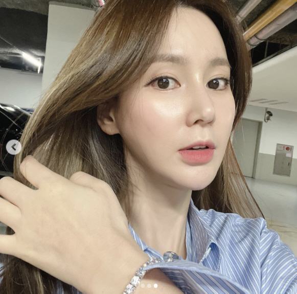 이혜원, 뭐 나만 늙나? 다 그런거지…나이 보이는 셀카에도 단단한 멘탈