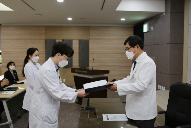상계백병원 제5회 전공의 학술상 시상…김중호·심하은 전공의 수상