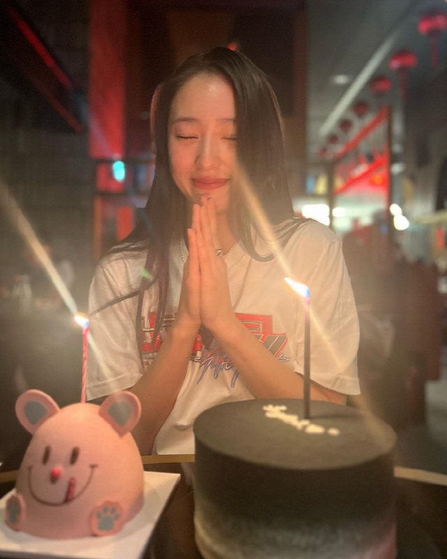크리스탈, 언니 제시카 어디가고 뉴진스 소속사 대표 민희진과 생일 자축