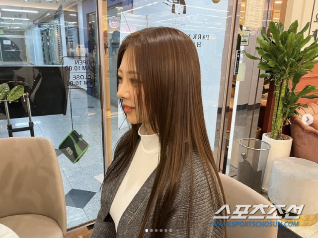 [종합]10기 옥순, 한예슬에서 뉴진스로 대변신? 영자 헤어샵 찾은 뒤 머리만큼은 나도 뉴진스