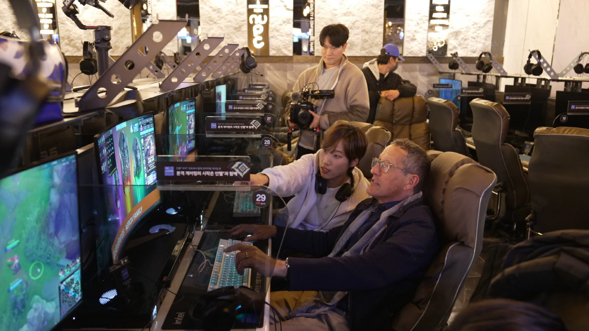 찜질방에 PC방까지…CNN 대표앵커 퀘스트, 서울 제대로 즐겼다