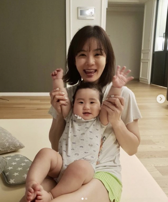 채림, 홀로 아들 키우는 싱글맘의 행복한 미소 꿈 같은 시간