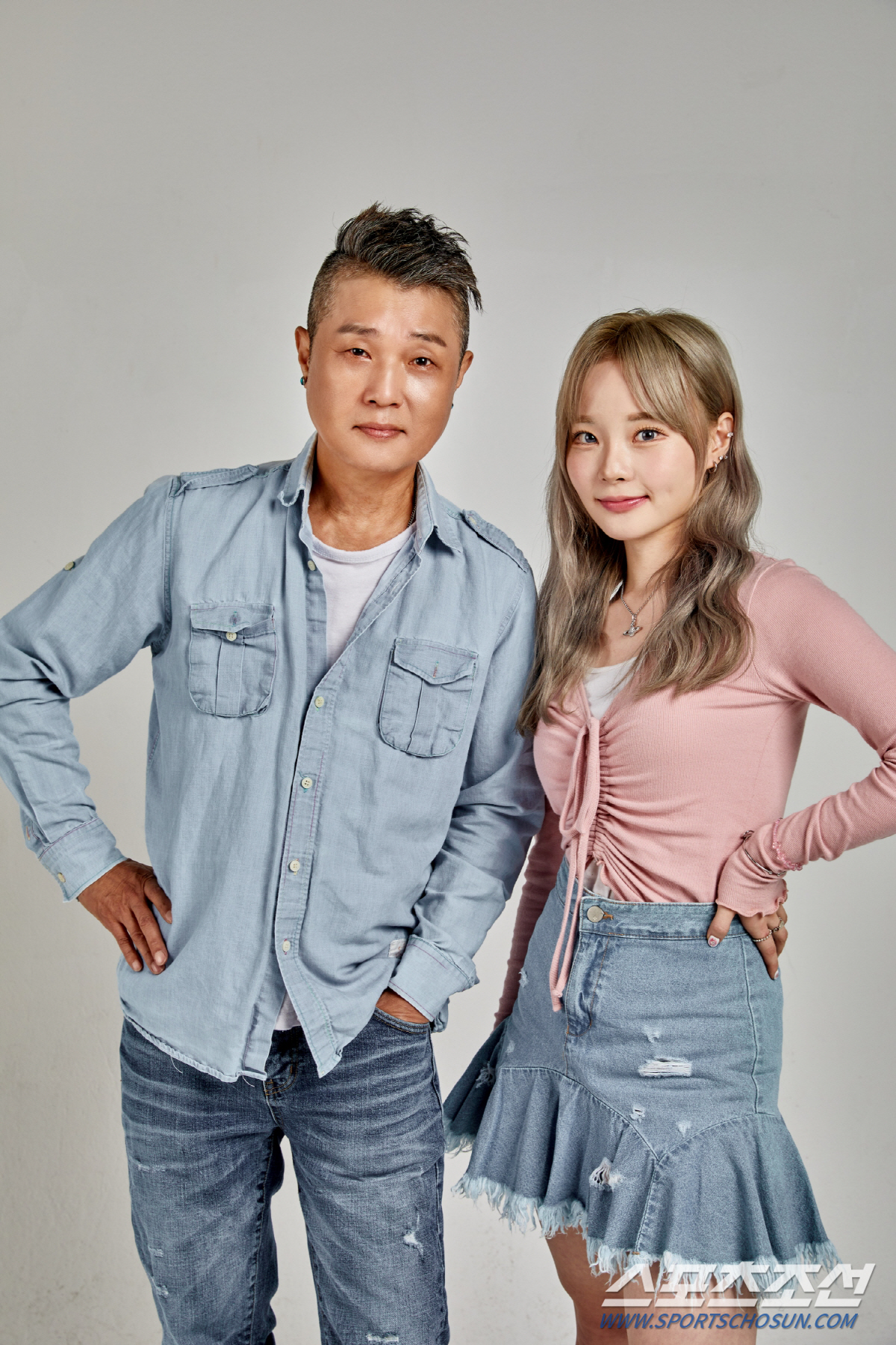 혼성 듀엣 비쥬, 2년 만에 신곡 두근거리지마로 컴백…새 멤버·새 회사에서 첫 출발이라 기대