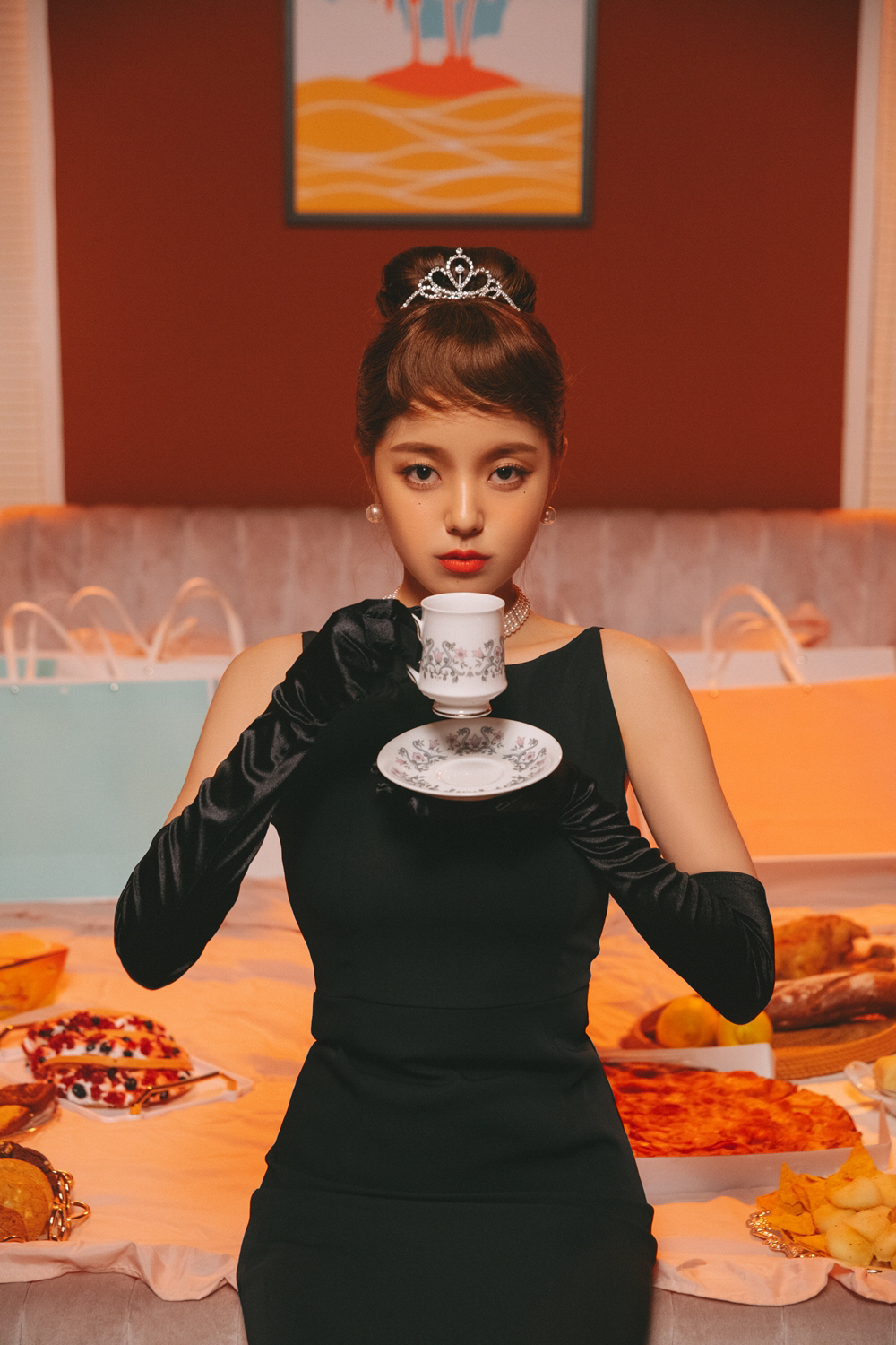 로시, 신승훈 사단 썸띵 캐주얼 컴백…로블리 매력