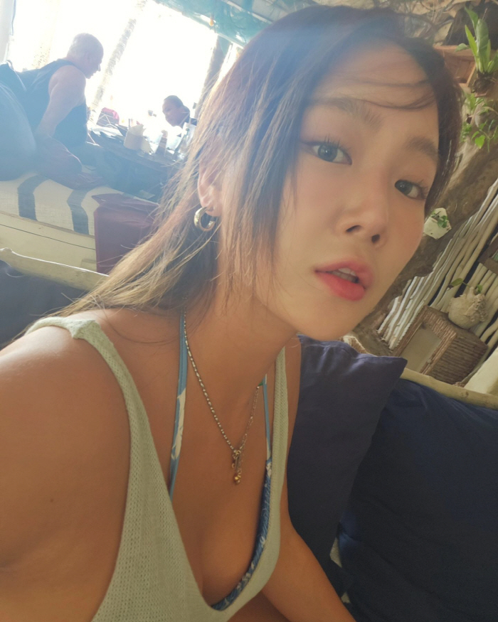 소유, 볼륨감 넘치는 몸매에 해맑은 미소…원조 베이글女의 아찔한 매력