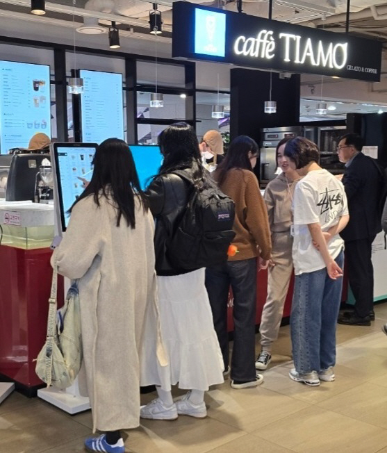 카페띠아모, 김포공항점 오픈 다양한 먹거리 확대
