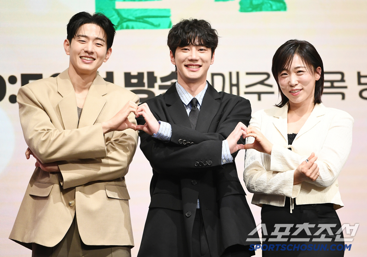 [포토] 24시 헬스클럽의 3인방