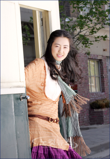 이요원, 패션70s로 연기 복귀
