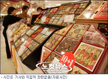 굴비·정육세트 100만원…백화점 명품 추석선물세트 놀라워~