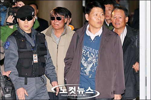꿈에 그리던 고국 땅 밟은 근로자들