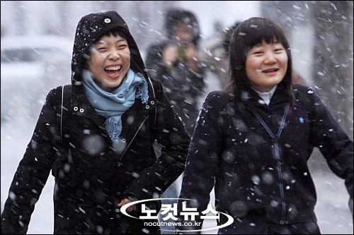 봄에 내리는 눈 그래도 좋다