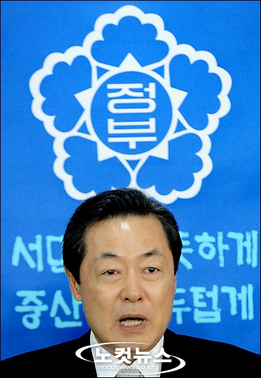 대국민 담화 발표하는 맹형규 행안부 장관