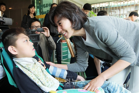 가브리엘의 집 찾은 나경원 최고위원