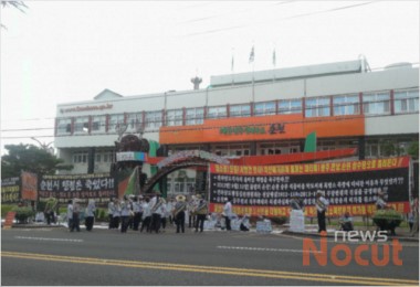 “염소농장 피해 해결하라”...순천 석동마을 주민들 뿔났다