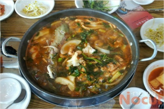 더위의 끝자락…민물매운탕으로 이열치열