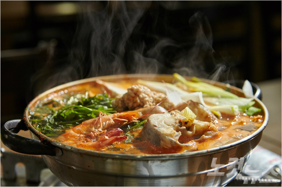 [장사의 맛] 다 퍼줘라. 밑지는 장사 없다